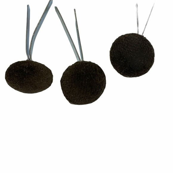 25 Felt Prong Button Decoration Tacks - Picture 2 of 5